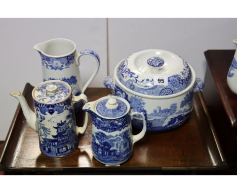 A Cetem ware blue &amp; white “Willow” toilet jug &amp; basin; &amp; various items of blue &amp; white transfer printed dinne