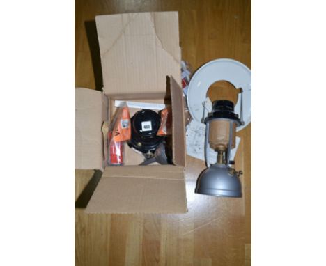 Vapalux Lantern M320, with inscriptions and accessories; and a high pressure paraffin lamp, in original box with spares and a