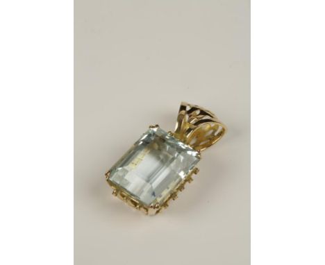 A LARGE AQUAMARINE PENDANT, the step-cut aquamarine measuring 20 x 23.6mm, in an unmarked yellow gold leaf carved claw settin