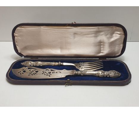 Vintage cased fish serving set. Shipping Group (A). 