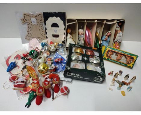 Large selection of vintage Christmas decorations. Collection only. 