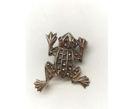 .925 silver and marcasite vintage brooch in the form of a frog. Shipping Group (A). 