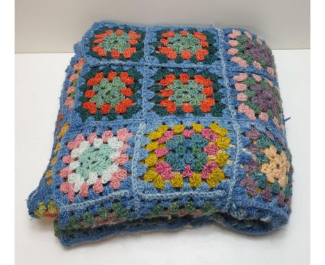 Large vintage crochet blanket. Shipping Group (A). 