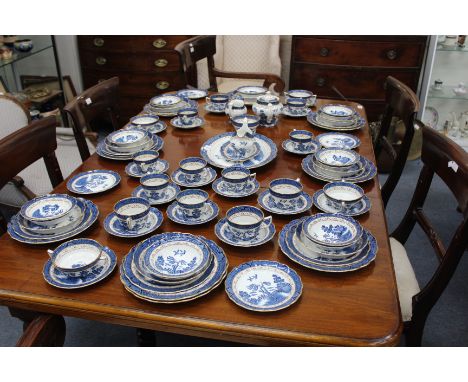 A QUANTITY OF BOOTHS ' REAL OLD WILLOW' PATTERN DINNER AND BREAKFAST WARES, cups saucers, bowls, plates, a teapot, a gravy bo