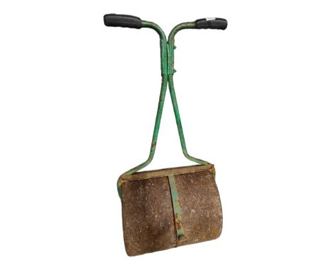 GARDEN ROLLER 