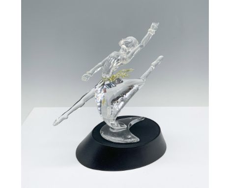 Available during 2004, Anna was the final piece in the Magic of Dance trilogy. Anna was designed to represent the famous ball