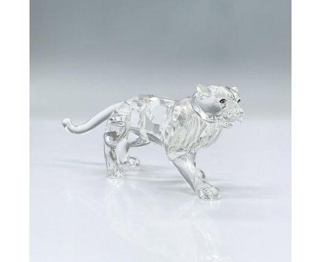 This fierce leopard is made from clear crystal with black and yellow eyes. This item has its original box measuring 8.5"H x 5