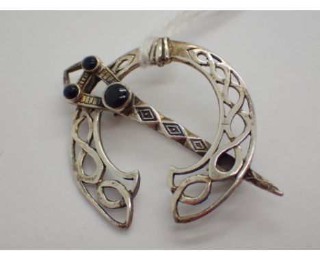 925 silver Celtic brooch