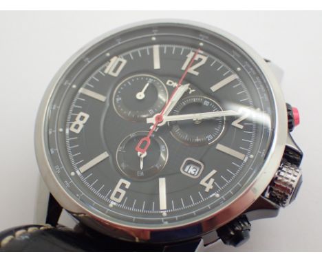 DKNY gents chronometer on leather strap 