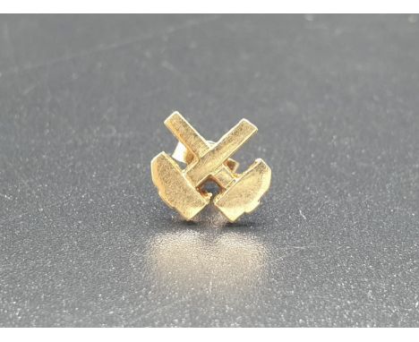 9ct yellow gold West Ham hammers single stud earring. 