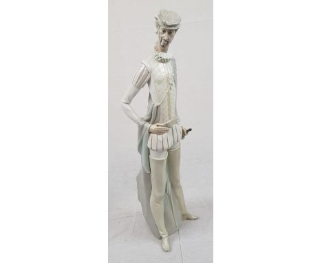 A tall Lladro Spanish Conquistador. This stunning piece of ceramic stands at 57cm high. 