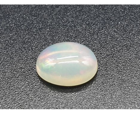 1.100 Cts Natural Fire Opal. Oval Shape. GLI Certified 