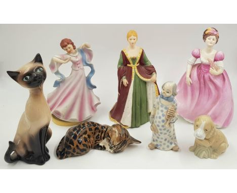 An Eclectic Mix of 7 Ceramic Figures and Figurines. 19cm - tallest piece. 