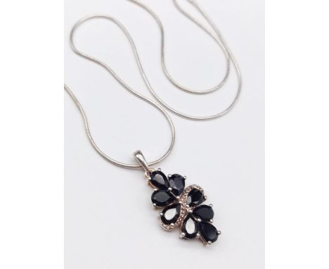 Vintage sterling silver black stone set pendant necklace on 16" rope style sterling silver chain in presentation box 