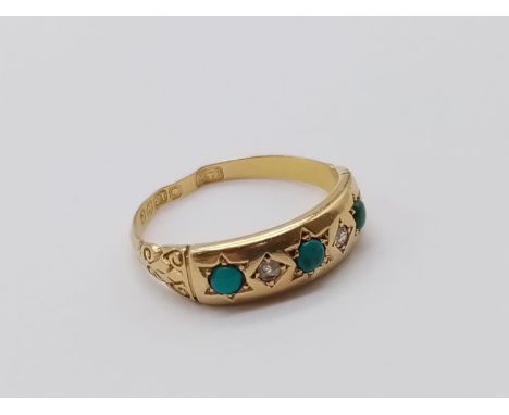 18CT YELLOW GOLD DIAMOND &amp; TURQUOISE RING, WEIGHT 2.2G SIZE L 