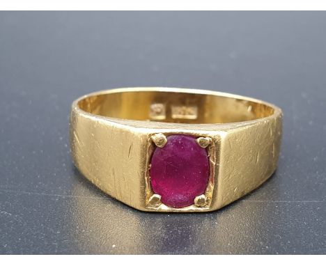 A 22 carat yellow gold cygnet ring with red stone (untested). Ring size: R. 