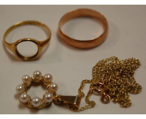 An 18ct gold ring (lacking stone) 1.8g, a 9ct gold wedding band 1.9g, and a seed pearl set pendant on a 9ct gold fine curb li