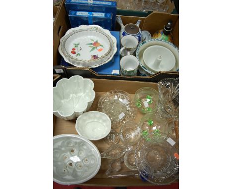 Two boxes of miscellaneous china and glassware to include Royal Worcester Evesham pattern flan dishes, gouda style jug and va