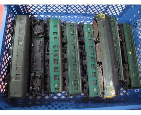A Hornby "OO" Gauge/4mm Class 47 Co-Co Diesel Locomotive, BR Green R/No D1738, playworn unboxed, plus a Triang Ref R156 three