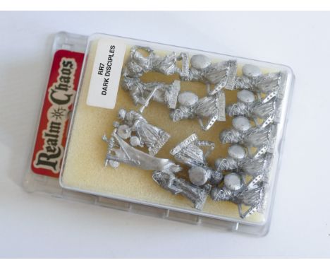 This is a vintage set of&nbsp;DARK DISCIPLES&nbsp;made in the&nbsp;UNITED KINGDOM&nbsp;by&nbsp;CITADEL MINIATURES&nbsp;in 199