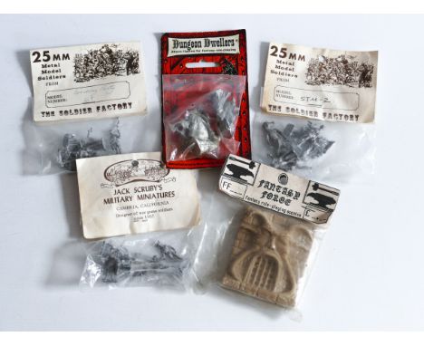 This is a lot of vintage MINIATURES made by FANTASY FORGE etc in the 1970's. They come unused in original packaging. For use 