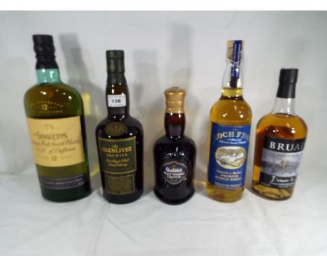 Scotch Whisky - 5 bottles comprising The Singleton single malt aged 12 years, 70 cl, 40% vol, level low neck, Glenlivet Archi