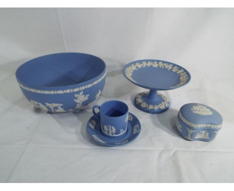 Wedgwood - 5 pieces of Wedgwood Jasperware comprising a large bowl 9.5 cm (h), 20 cm diameter a cup and saucer a trinket box 