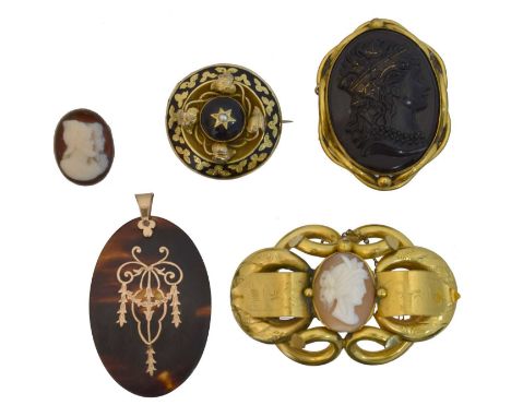 A selection of Victorian and later jewellery. To include a hardstone cameo ring stamped 9ct, a tortoiseshell pique pendant, a