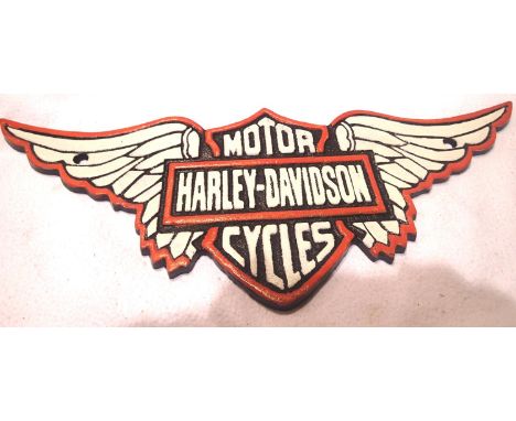 Cast iron Harley Davidson sign, 38 cm. P&amp;P Group 1 (£14+VAT for the first lot and £1+VAT for subsequent lots) 