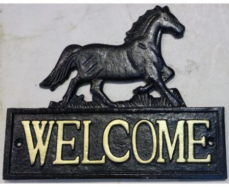 Cast iron Horse Welcome stable wall sign, L: 20 cm. P&amp;P Group 1 (£14+VAT for the first lot and £1+VAT for subsequent lots