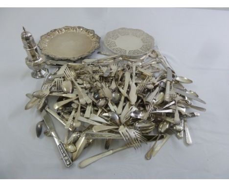 A quantity of silver plate to include flatware, a cake stand and a tray