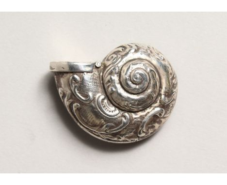 A NOVELTY SILVER SHELL SNUFF/PILL BOX