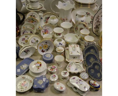 Decorative Ceramics - Wedgewood Jasperware pin dishes; Royal Crown Derby Derby Posies pattern pin dishes; Aynsley cottage gar