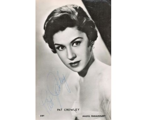 Pat Crowley, a vintage signed 5. 5x3. 5 photo postcard. An American film and TV actress who appeared in over 10 films includi