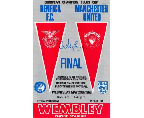 Football, Alex Stepney signed vintage programme from the Benfica FC Vs Manchester United match on 29th May 1968. Stepney (bor