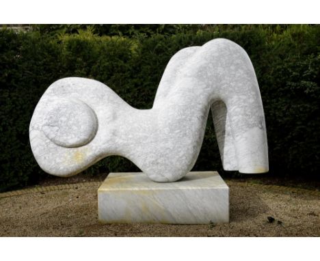 Garden Sculpture: ▲ Paul VanstoneReclining female figureWhite marble165cm highPaul Vanstone studied sculpture at Central St. 