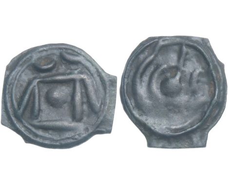 Cantiaci Nipples type potin. Circa 1st century BC. 15mm, 1.19g. Crude outline head around a large central nipple. R. Crude ou