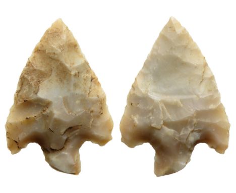 Early Bronze age barbed and tanged flint arrowhead. 34mm x 28mm, 3.2g. Flint barb and tanged arrowheads are associated with t