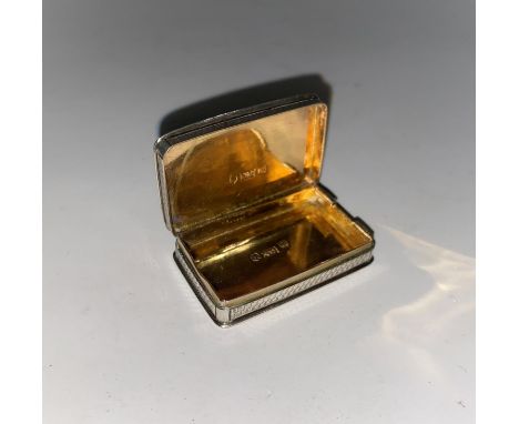 A rectangular engine turned vinaigrette with gilded interior, Birmingham 1831, maker Nathaniel Mills, length 4.5cm (internal 