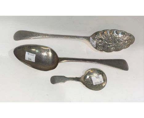 A Georgian old English pattern hall marked silver table spoon London 1828 1.8oz (58gms), an embossed silver plated berry spoo