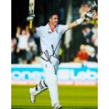 Football David Seaman signed 10x8 inch colour Autographed Editions photo with bio on back. Good