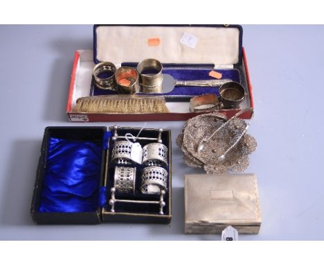 A SILVER PRESENTATION LIDDED BOX, inscribed 'Presented to MTA Matthews Captain Tamworth Golf Club 1976', Birmingham c1976, ap