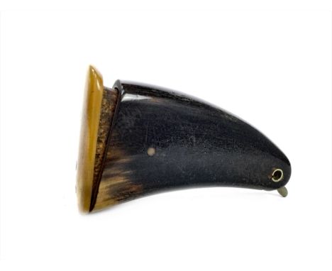 LATE 19TH CENTURY HORN POWDER FLASK, with hinged lid, 10cm long