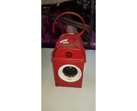A Kenyons 'Serilight' railway lamp.  