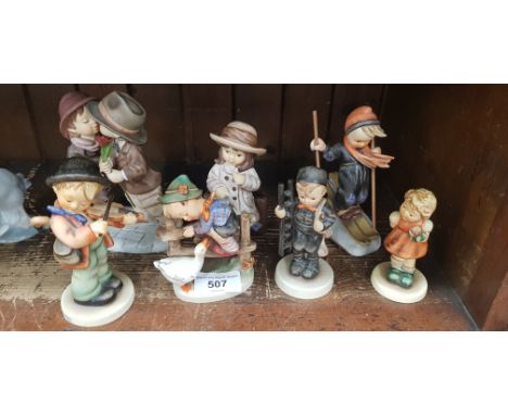 5 Goebel Hummel figures ‘Barnyard Hero’ (1957-60), Chimney Sweep (1950-55), Skier (1950-72), Little Fiddler and Puppet Prince
