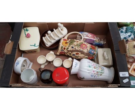 Box of various ceramics including Lurpak toast rack, butter dish and 6 egg cups, Indian Tree jug, together with a cased set o