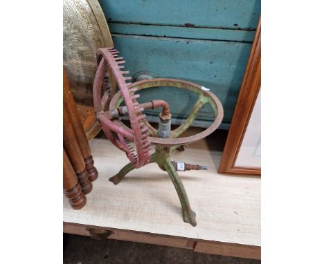 A vintage rotating sprinkler.  