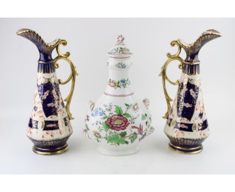 A Copeland Spode pilgrim flask with lid together with a pair of late 19th / early 20th century imari pattern ewers (3), 32cm 