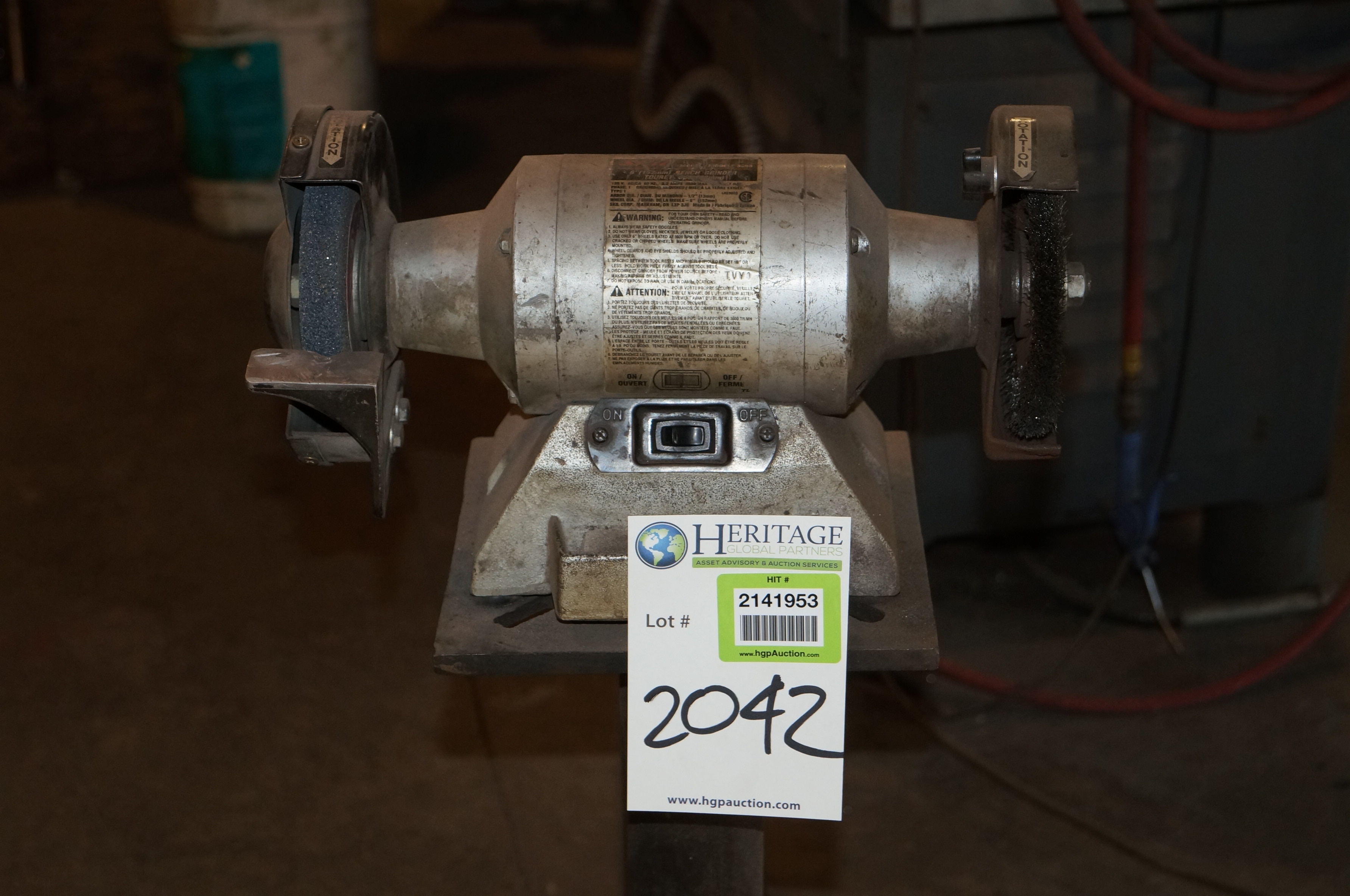 Skil 3396 Bench Grinder 6", 120 volts, 60 HZ, 3.2 amp. HIT 2141953