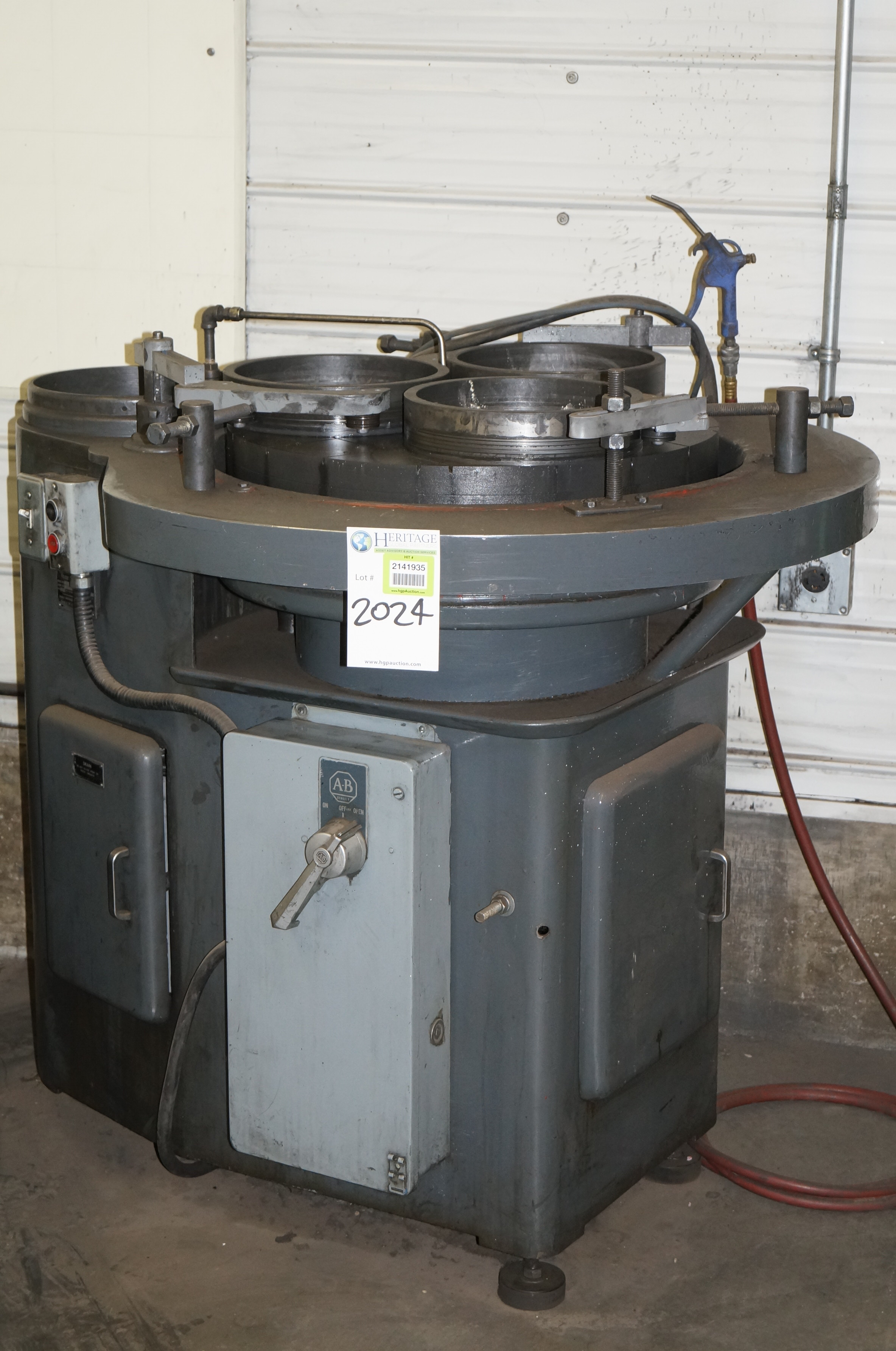 Spitfire SP F88824 Lapping Table. SN 650824668. HIT 2141935. Asset